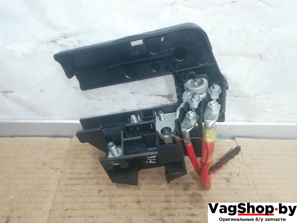 клемма аккумулятора плюс Audi A6 4F/C6 2007, 3.0 л., TDi, ASB, дизель, АКПП, голубой, универсал, полный привод, 4F0915459 - фото №1