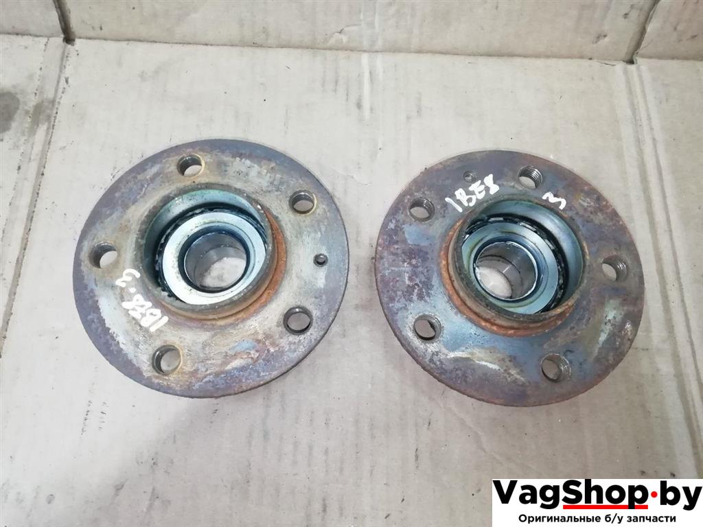 ступица задняя Audi A4 B8/8K 2011, 2.7 л., TDi, CGK, дизель, МКПП, белый, седан, передний привод, 8K0501611A - фото №1