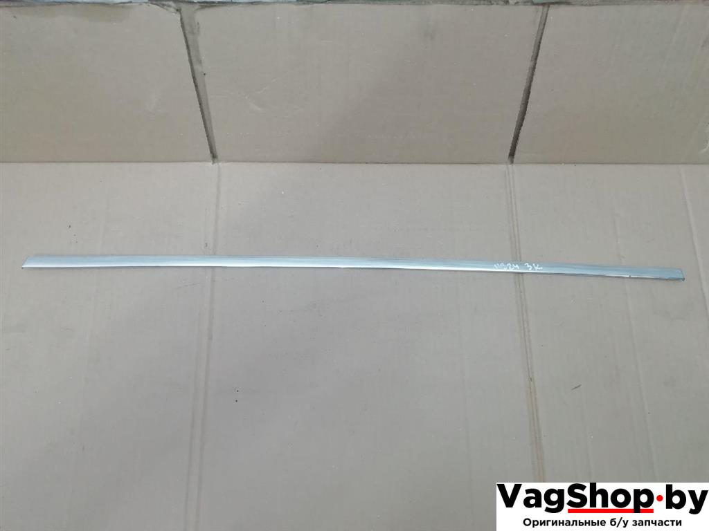 молдинг двери задней правой Audi Q7 4L 2006, 3.0 л., TDi, BUG, дизель, АКПП, синий, внедорожник 5 дв., полный привод - фото №1