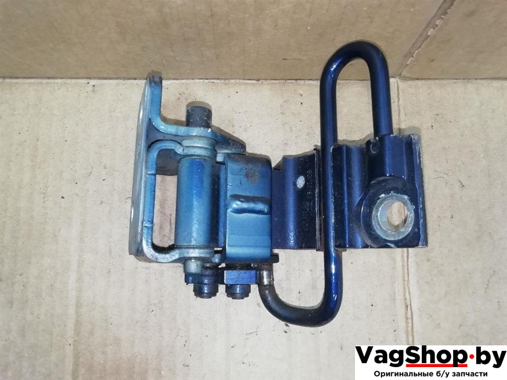 петля двери Audi Q7 4L 2006, 3.0 л., TDi, BUG, дизель, АКПП, синий, внедорожник 5 дв., полный привод, 4L0833412 - фото №1