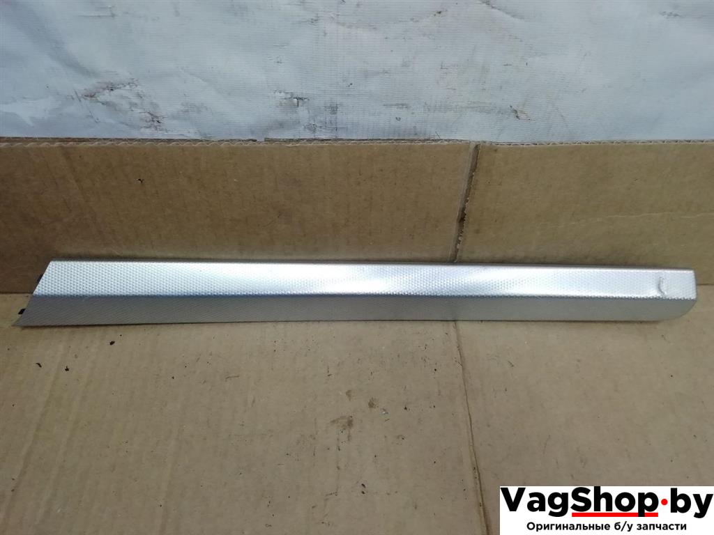 молдинг двери задней левой Audi Q7 4L 2006, 3.0 л., TDi, BUG, дизель, АКПП, синий, внедорожник 5 дв., полный привод, 4L0867419AM54 - фото №1