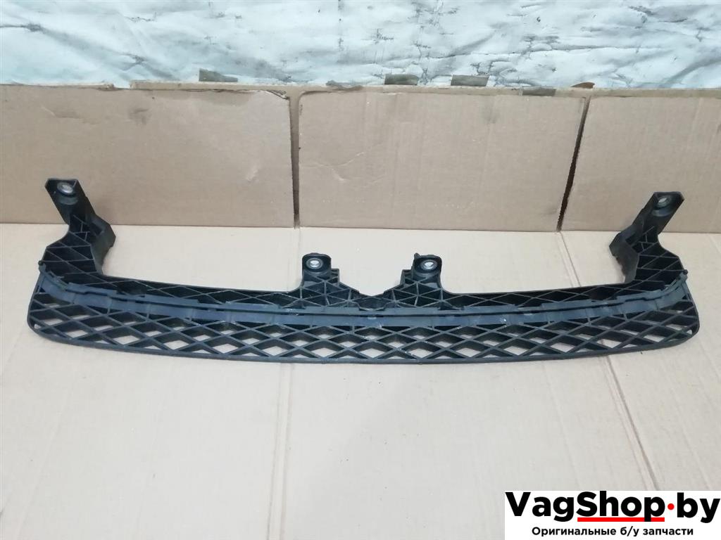 Крепление бампера переднего Volkswagen Passat B7 2011, 2.0 л., TDi, CFF, дизель, МКПП, черный, универсал, передний привод, 3AA807571 - фото №1