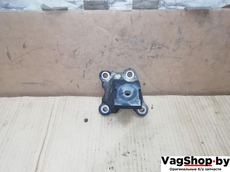 кронштейн двигателя Audi A6 4F/C6 2007, 3.0 л., TDi, ASB, дизель, АКПП, голубой, универсал, полный привод, 4F0199307AA - фото №1