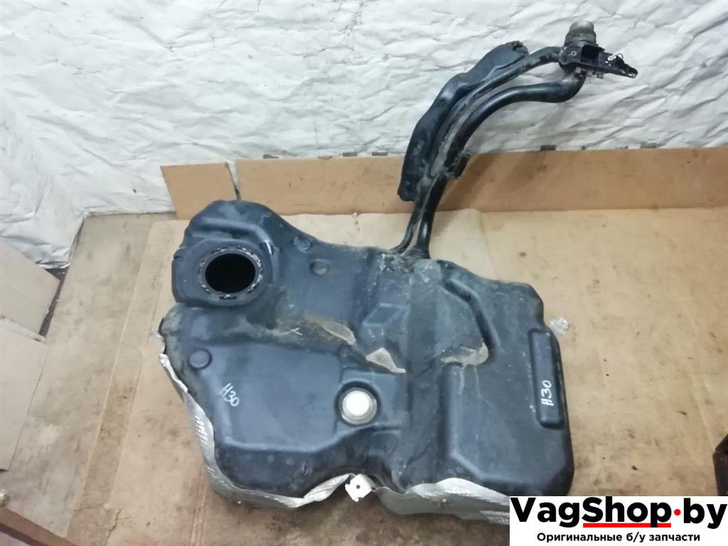 бак топливный Volkswagen Passat B7 2011, 2.0 л., TDi, CFF, дизель, МКПП, черный, универсал, передний привод, 3AA201021M - фото №1