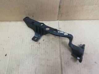 крепление ( кронштейн ) крыла Volkswagen Touareg 1 поколение [рестайлинг] 2009, 2.5 л., TDi, BPE, дизель, АКПП, черный, внедорожник 5 дв., полный привод, 7L0805733