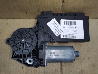 моторчик стеклоподъемника задний левый Volkswagen Touareg 1 поколение [рестайлинг] 2009, 2.5 л., TDi, BPE, дизель, АКПП, черный, внедорожник 5 дв., полный привод, 7L6959703, 3D0959795E