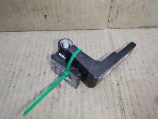 петля двери Volkswagen Touareg 1 поколение [рестайлинг] 2009, 2.5 л., TDi, BPE, дизель, АКПП, черный, внедорожник 5 дв., полный привод, 7L0831402B