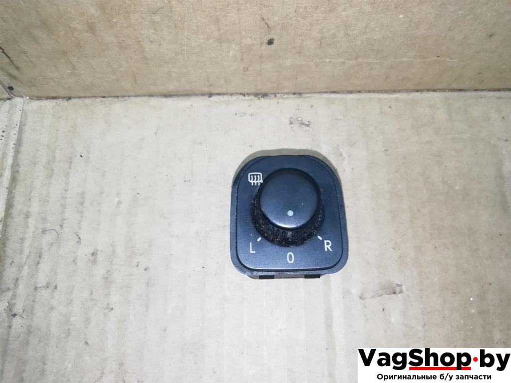 джойстик регулировки зеркал Volkswagen Passat B7 2011, 2.0 л., TDi, CFF, дизель, МКПП, черный, универсал, передний привод, 1K0959565L - фото №1