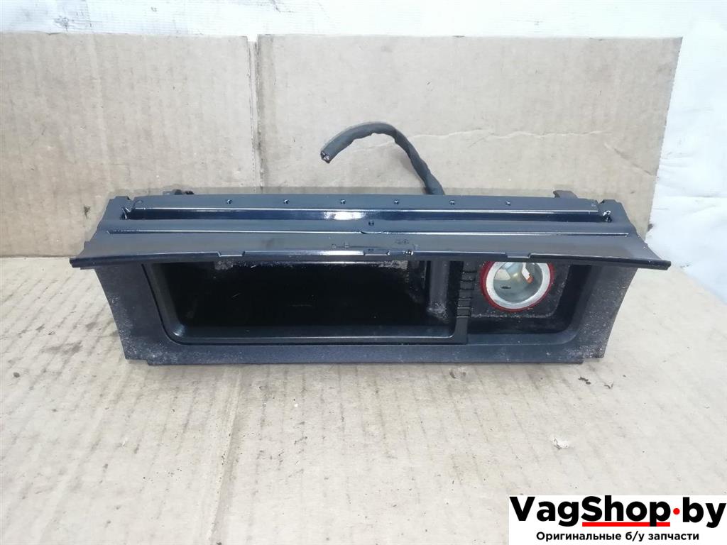 пепельница Volkswagen Passat B7 2011, 2.0 л., TDi, CFF, дизель, МКПП, черный, универсал, передний привод, 3C0863284K - фото №1