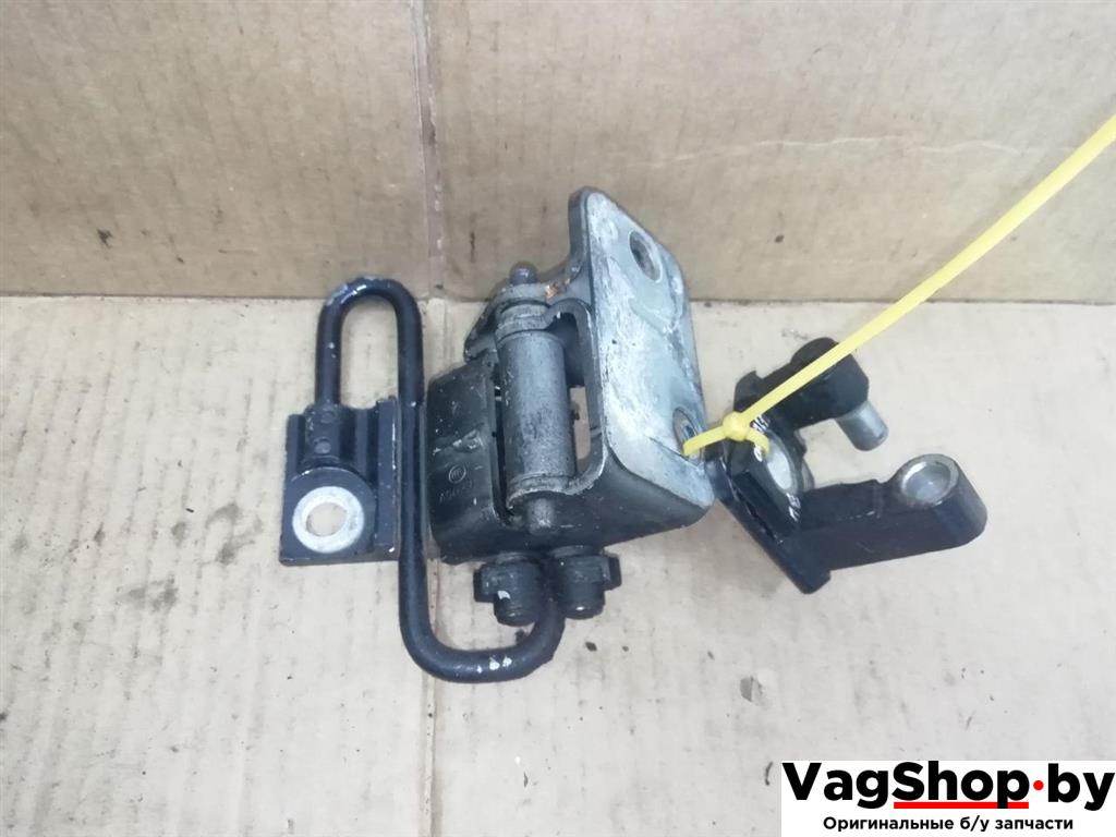 петля двери Volkswagen Passat B7 2011, 2.0 л., TDi, CFF, дизель, МКПП, черный, универсал, передний привод - фото №1