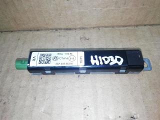 усилитель антенны Volkswagen Passat B7 2011, 2.0 л., TDi, CFF, дизель, МКПП, черный, универсал, передний привод, 3AF035552M