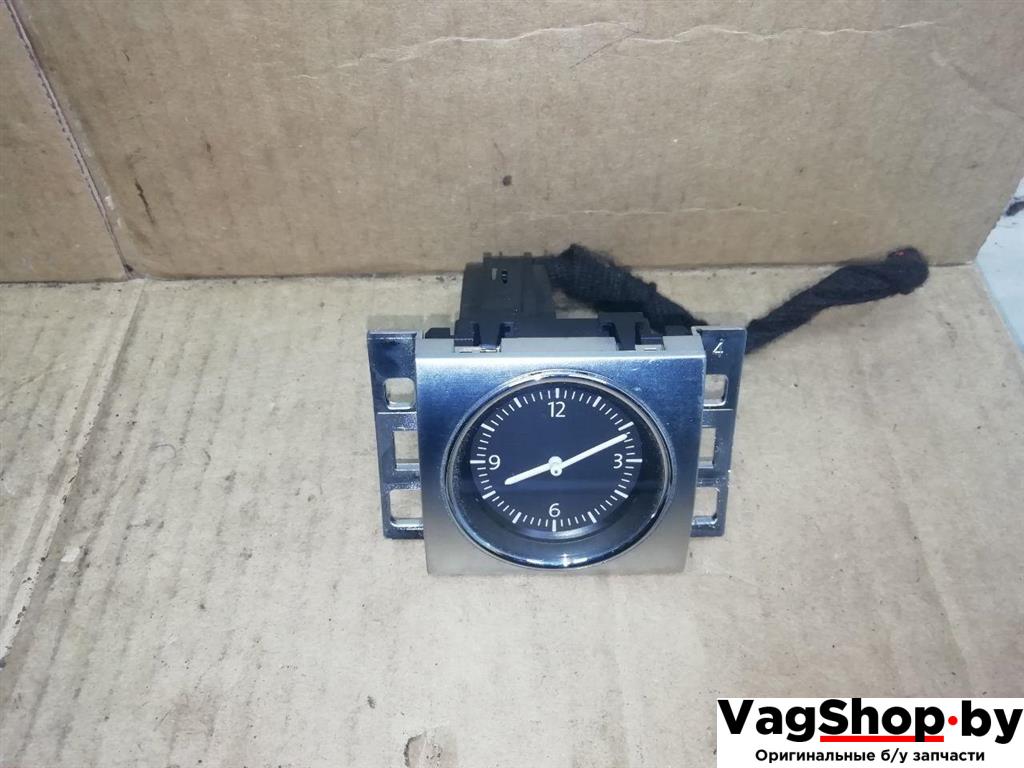 часы Volkswagen Passat B7 2011, 2.0 л., TDi, CFF, дизель, МКПП, черный, универсал, передний привод, 3AA919204A - фото №1