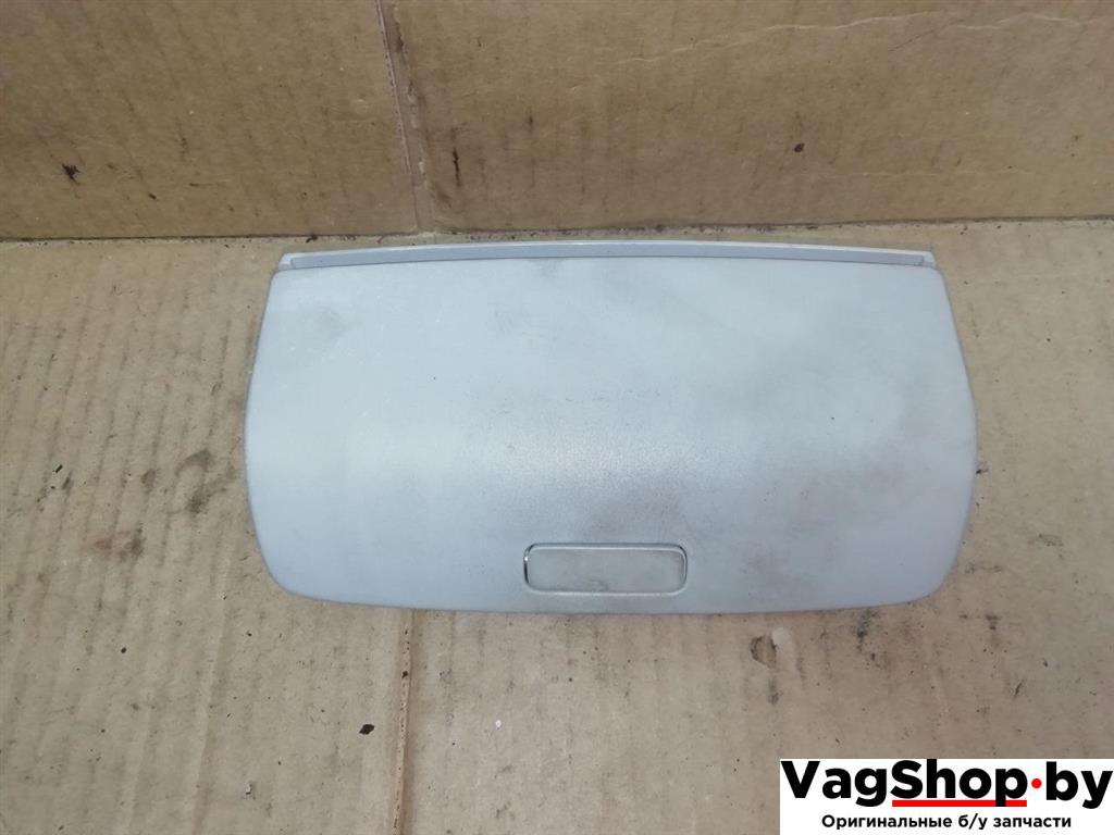 очечник Volkswagen Passat B7 2011, 2.0 л., TDi, CFF, дизель, МКПП, черный, универсал, передний привод, 1K0868837E - фото №1