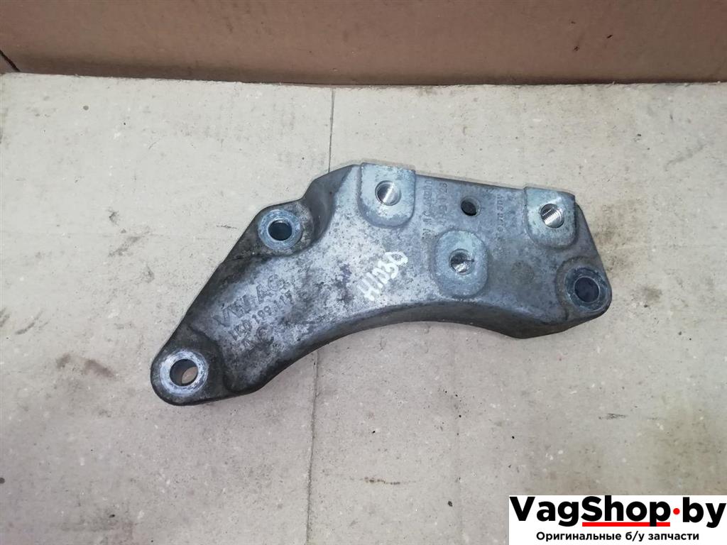 кронштейн КПП Volkswagen Passat B7 2011, 2.0 л., TDi, CFF, дизель, МКПП, черный, универсал, передний привод, 1K0199117AC - фото №1