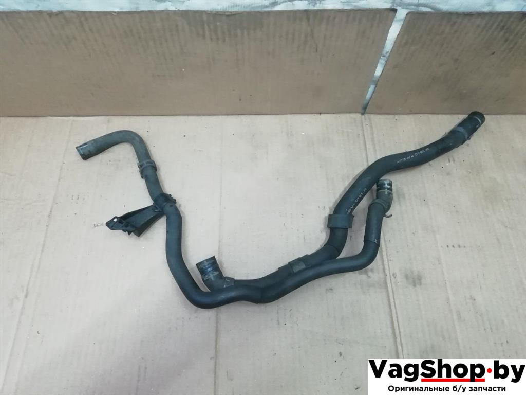 патрубок (трубопровод, шланг) Volkswagen Passat B7 2011, 2.0 л., TDi, CFF, дизель, МКПП, черный, универсал, передний привод, 1K0122109CF - фото №1