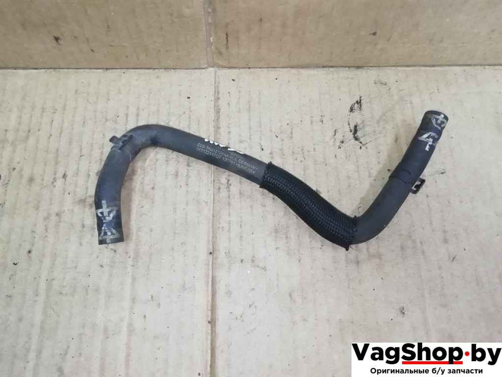 патрубок (трубопровод, шланг) Volkswagen Passat B7 2011, 2.0 л., TDi, CFF, дизель, МКПП, черный, универсал, передний привод, 5K0121064A - фото №1