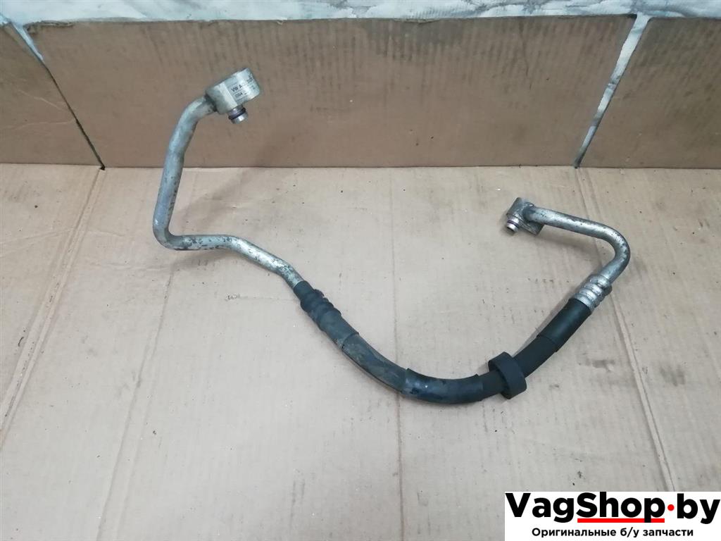 трубка кондиционера Volkswagen Passat B7 2011, 2.0 л., TDi, CFF, дизель, МКПП, черный, универсал, передний привод, 3C0820721R - фото №1