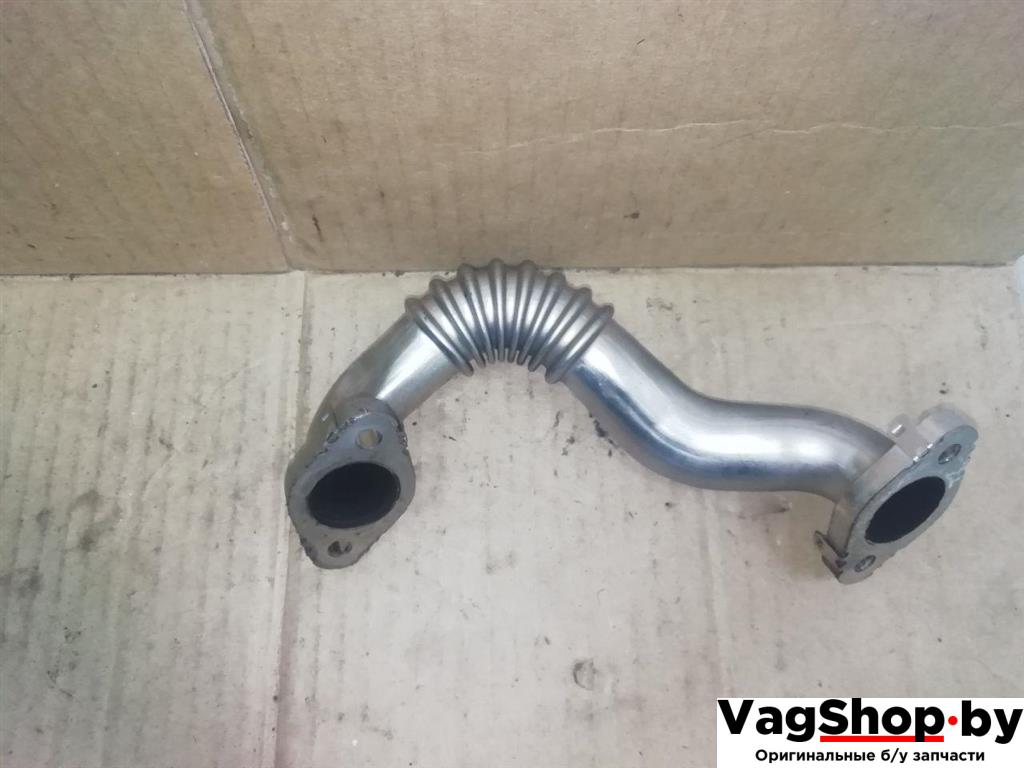 трубка системы рециркуляции EGR Volkswagen Passat B7 2011, 2.0 л., TDi, CFF, дизель, МКПП, черный, универсал, передний привод, 03P131521A - фото №1