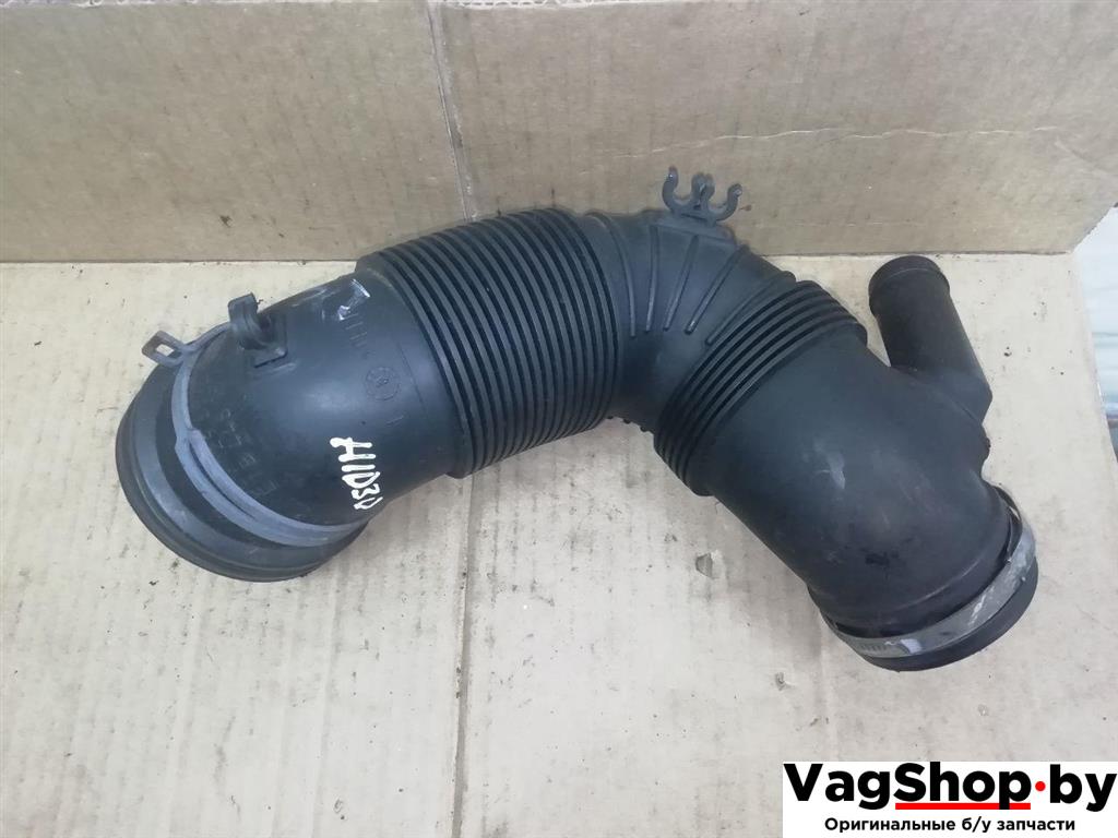 патрубок воздушного фильтра Volkswagen Passat B7 2011, 2.0 л., TDi, CFF, дизель, МКПП, черный, универсал, передний привод, 3C0129654P - фото №1