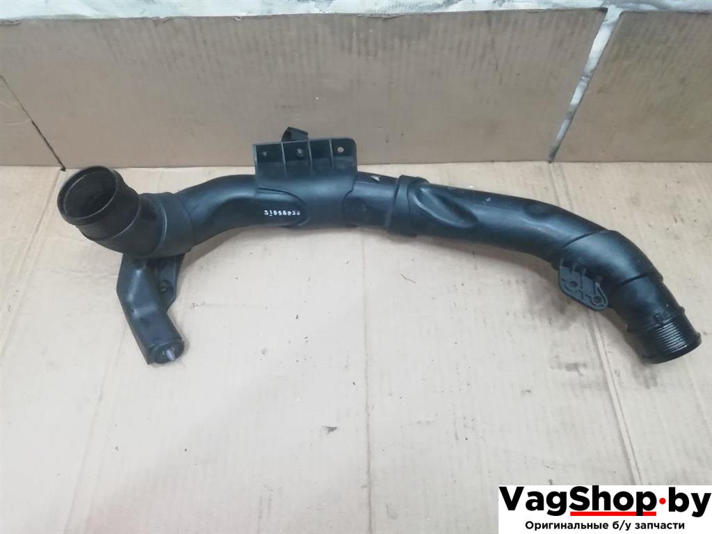 патрубок интеркулера Volkswagen Passat B7 2011, 2.0 л., TDi, CFF, дизель, МКПП, черный, универсал, передний привод, 5N0145840K - фото №1