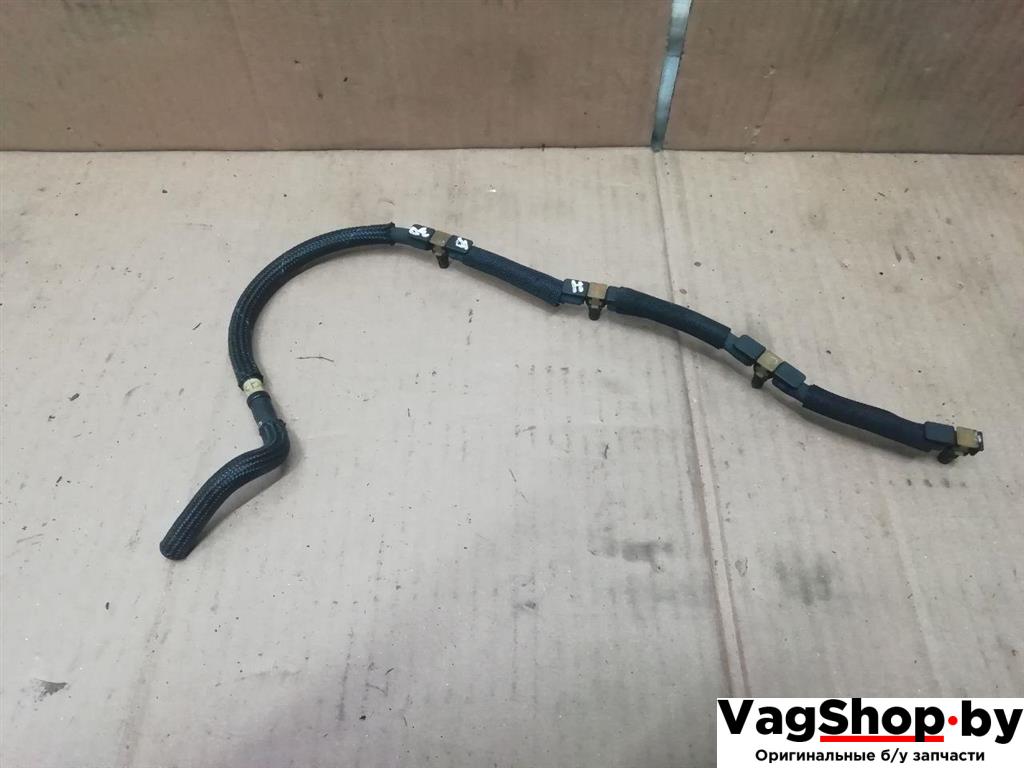 трубка обратки форсунок Volkswagen Passat B7 2011, 2.0 л., TDi, CFF, дизель, МКПП, черный, универсал, передний привод - фото №1