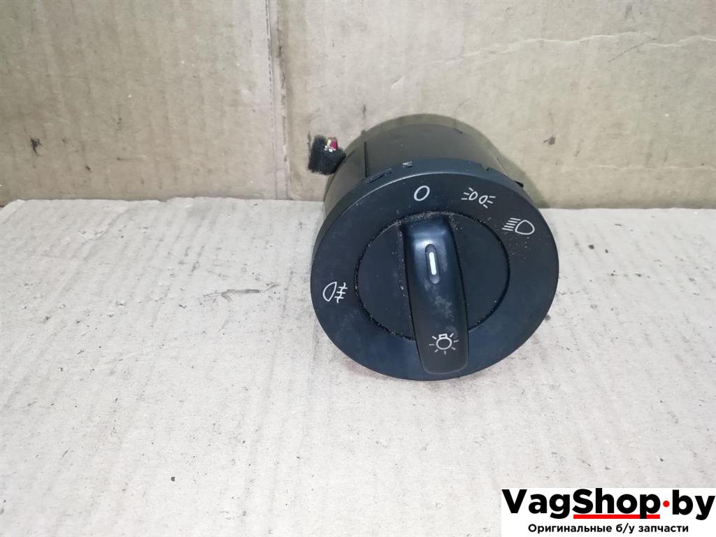 переключатель света Volkswagen Passat B6 2009, 2.0 л., TDi, CBA, дизель, МКПП, голубой, седан, передний привод, 1K0941431BB - фото №1