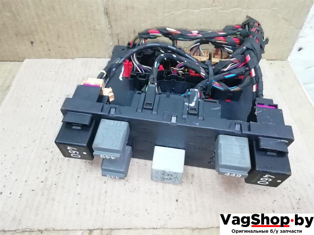 Блок управления BCM (Body Control Module) Volkswagen Passat B6 2009, 2.0 л., TDi, CBA, дизель, МКПП, голубой, седан, передний привод, 3C8937049D - фото №1