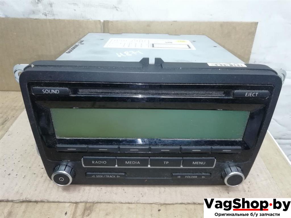 магнитола Volkswagen Passat B6 2009, 2.0 л., TDi, CBA, дизель, МКПП, голубой, седан, передний привод, 1K0035186A - фото №1