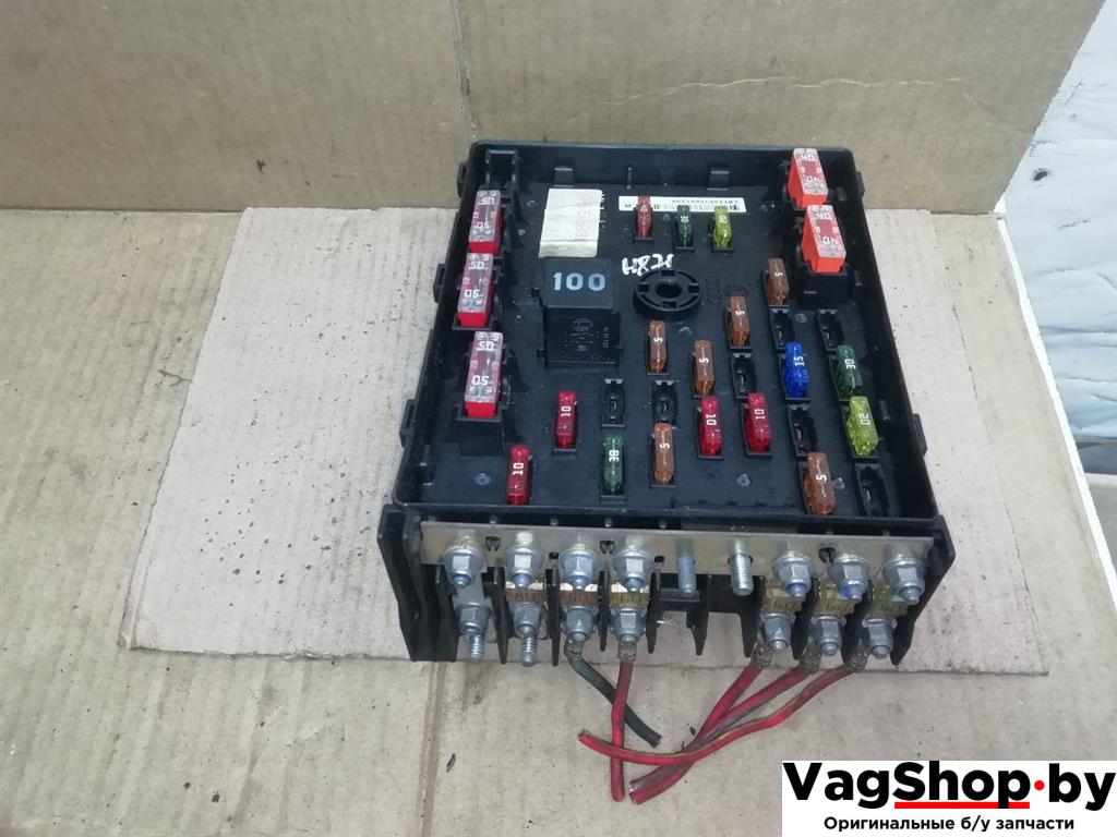 блок предохранителей Volkswagen Passat B6 2009, 2.0 л., TDi, CBA, дизель, МКПП, голубой, седан, передний привод, 3C0937125 - фото №1