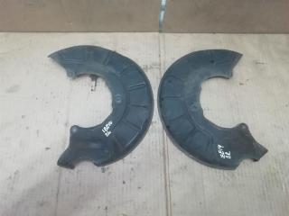 защитный кожух тормозного механизма Volkswagen Caddy 3 поколение [рестайлинг] 2011, 2.0 л., TDi, CFH, дизель, МКПП, белый, минивэн, передний привод, 1K0615311F, 1K0615312F