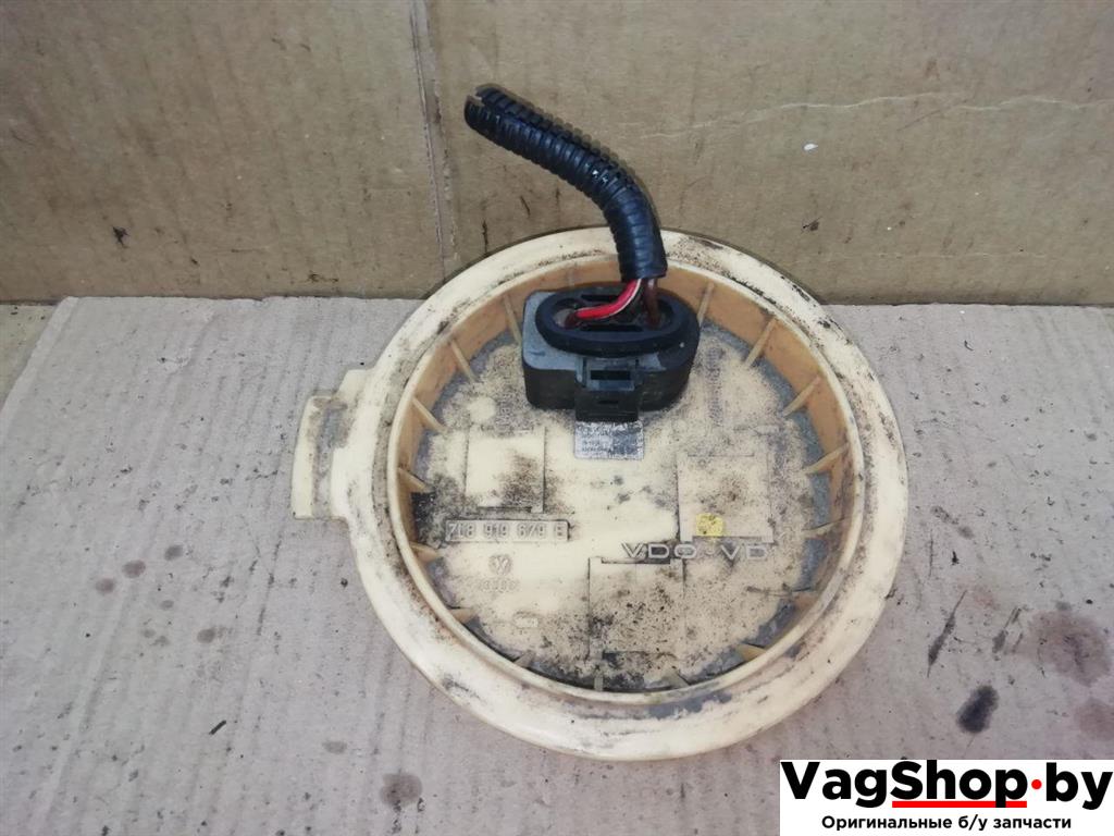 фланец (тройник) системы охлаждения Audi Q7 4L 2006, 3.0 л., TDi, BUG, дизель, АКПП, серебро, внедорожник 5 дв., полный привод, 7L8919679E - фото №1