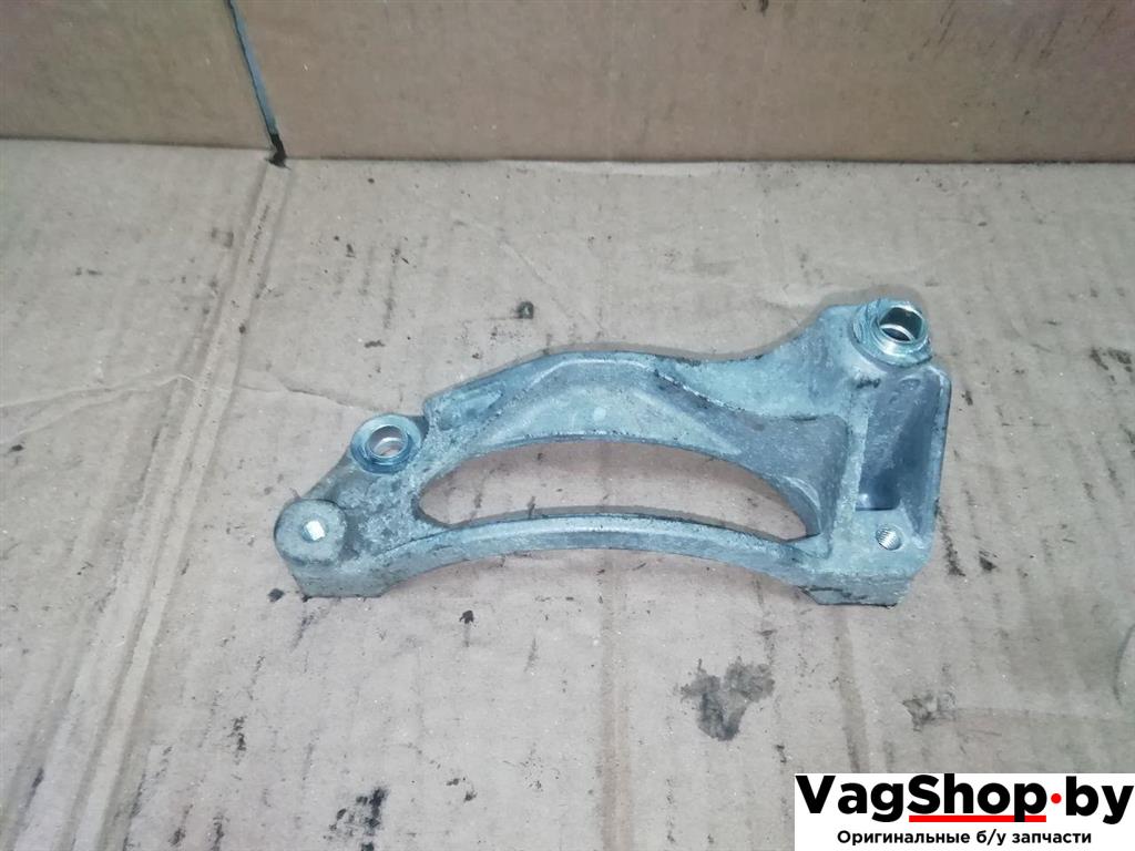 кронштейн компрессора кондиционера Volkswagen Transporter T5 2005, 2.5 л., TDi, AXD, дизель, МКПП, синий, фургон, передний привод, 070260885A - фото №1