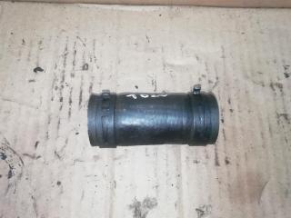 патрубок (трубопровод, шланг) Volkswagen Transporter T5 2005, 2.5 л., TDi, AXD, дизель, МКПП, синий, фургон, передний привод, 7H0121051E