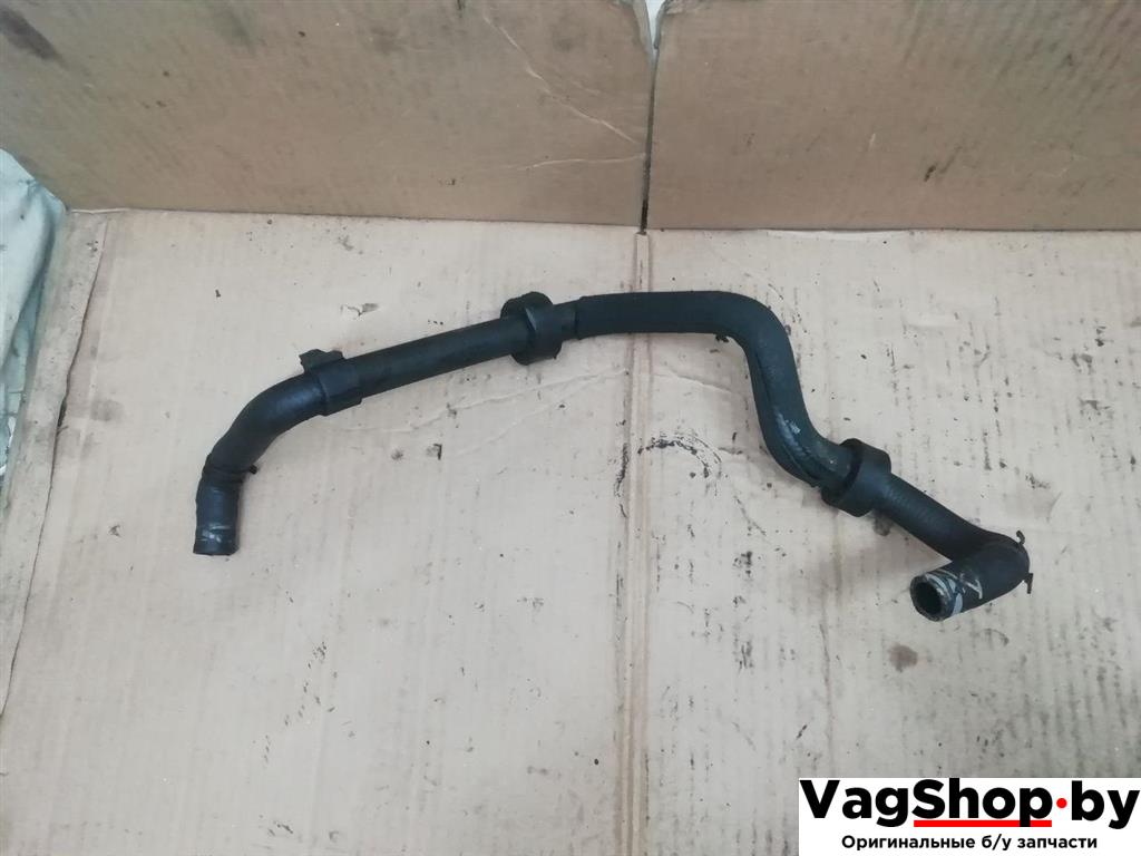 патрубок (трубопровод, шланг) Volkswagen Transporter T5 2005, 2.5 л., TDi, AXD, дизель, МКПП, синий, фургон, передний привод, 7H0122059C - фото №1