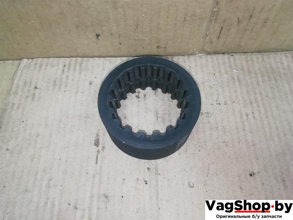 муфта компрессора кондиционера Volkswagen Transporter T5 2005, 2.5 л., TDi, AXD, дизель, МКПП, синий, фургон, передний привод, 070903327C - фото №1