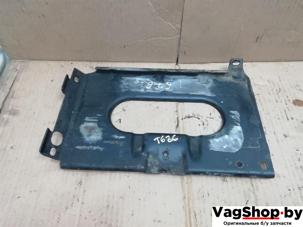 полка аккумулятора Volkswagen Transporter T5 2005, 2.5 л., TDi, AXD, дизель, МКПП, синий, фургон, передний привод, 7H0805283B - фото №1