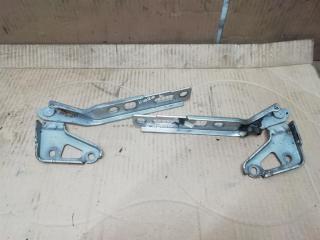 петля капота Audi Q7 4L 2006, 3.0 л., TDi, BUG, дизель, АКПП, серебро, внедорожник 5 дв., полный привод, 4L0823301, 4L0823302