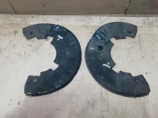 защитный кожух тормозного механизма Audi Q7 4L 2006, 3.0 л., TDi, BUG, дизель, АКПП, серебро, внедорожник 5 дв., полный привод, 7L0615311B