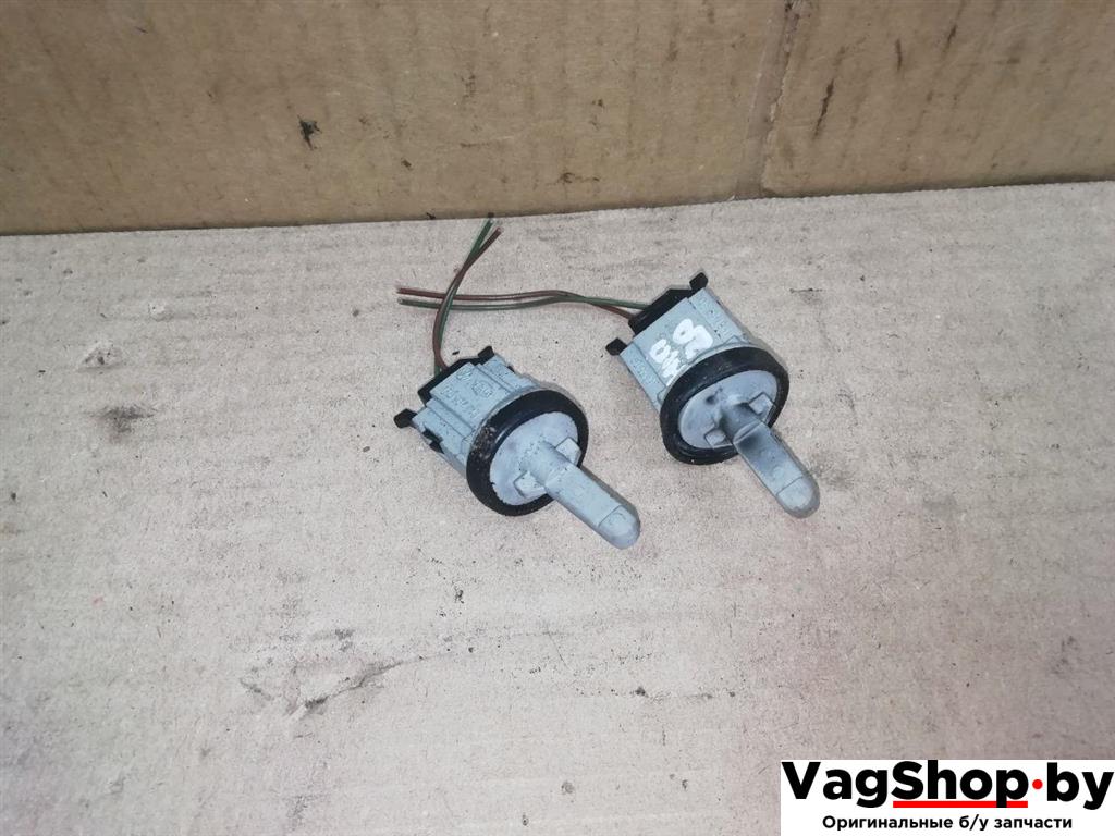 датчик температуры Audi Q7 4L 2006, 3.0 л., TDi, BUG, дизель, АКПП, серебро, внедорожник 5 дв., полный привод, 1K0907543A - фото №1