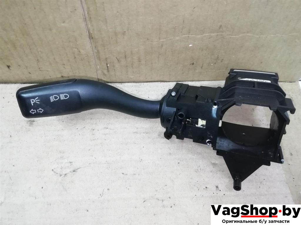 переключатель поворотов Audi Q7 4L 2006, 3.0 л., TDi, BUG, дизель, АКПП, серебро, внедорожник 5 дв., полный привод, 4E0953513E - фото №1