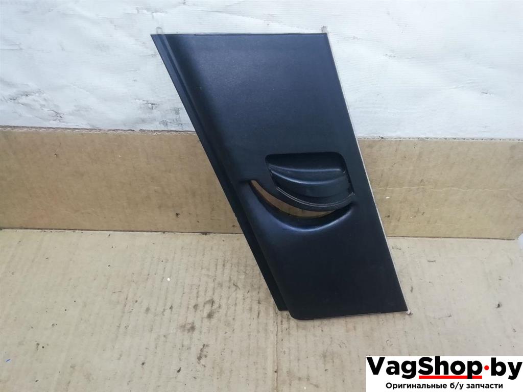 обшивка стойки задней правой Audi Q7 4L 2006, 3.0 л., TDi, BUG, дизель, АКПП, серебро, внедорожник 5 дв., полный привод, 4L0867294A - фото №1