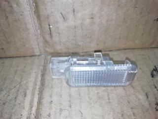 фонарь салона (плафон) Audi Q7 4L 2006, 3.0 л., TDi, BUG, дизель, АКПП, серебро, внедорожник 5 дв., полный привод, 4B0947415