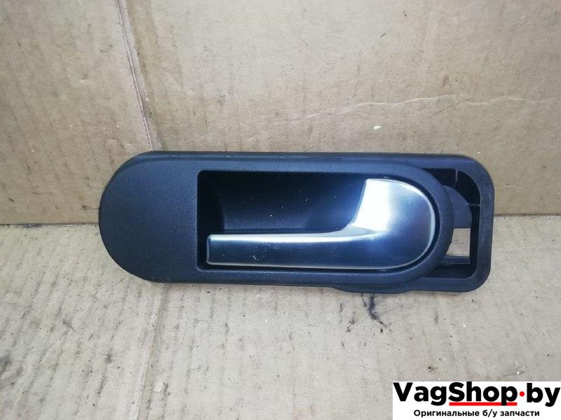 ручка внутренняя задняя правая Volkswagen Golf Plus 2 поколение 2010, 1.6 л., TDi, CAY, дизель, МКПП, серебро, хетчбэк 5 дв., передний привод, 5M0837114 - фото №1