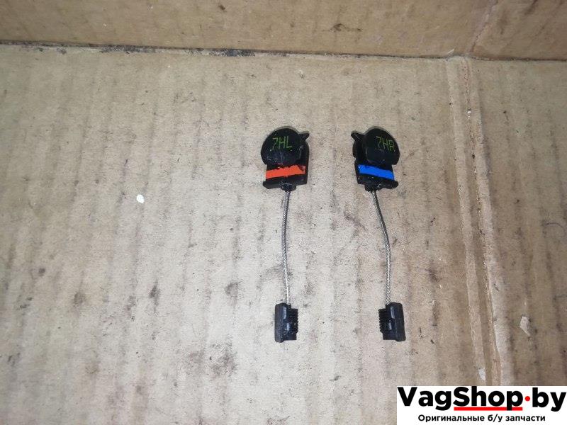 Трос двери задней Volkswagen Golf Plus 2 поколение 2010, 1.6 л., TDi, CAY, дизель, МКПП, серебро, хетчбэк 5 дв., передний привод - фото №1