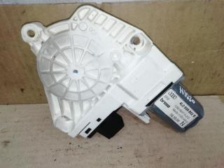 моторчик стеклоподъемника передний правый Audi Q7 4L 2006, 3.0 л., TDi, BUG, дизель, АКПП, серебро, внедорожник 5 дв., полный привод, 4L0959802B