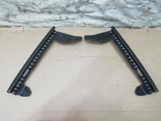 направляющая стекла Audi Q7 4L 2006, 3.0 л., TDi, BUG, дизель, АКПП, серебро, внедорожник 5 дв., полный привод, 4L0839067, 4L0839068