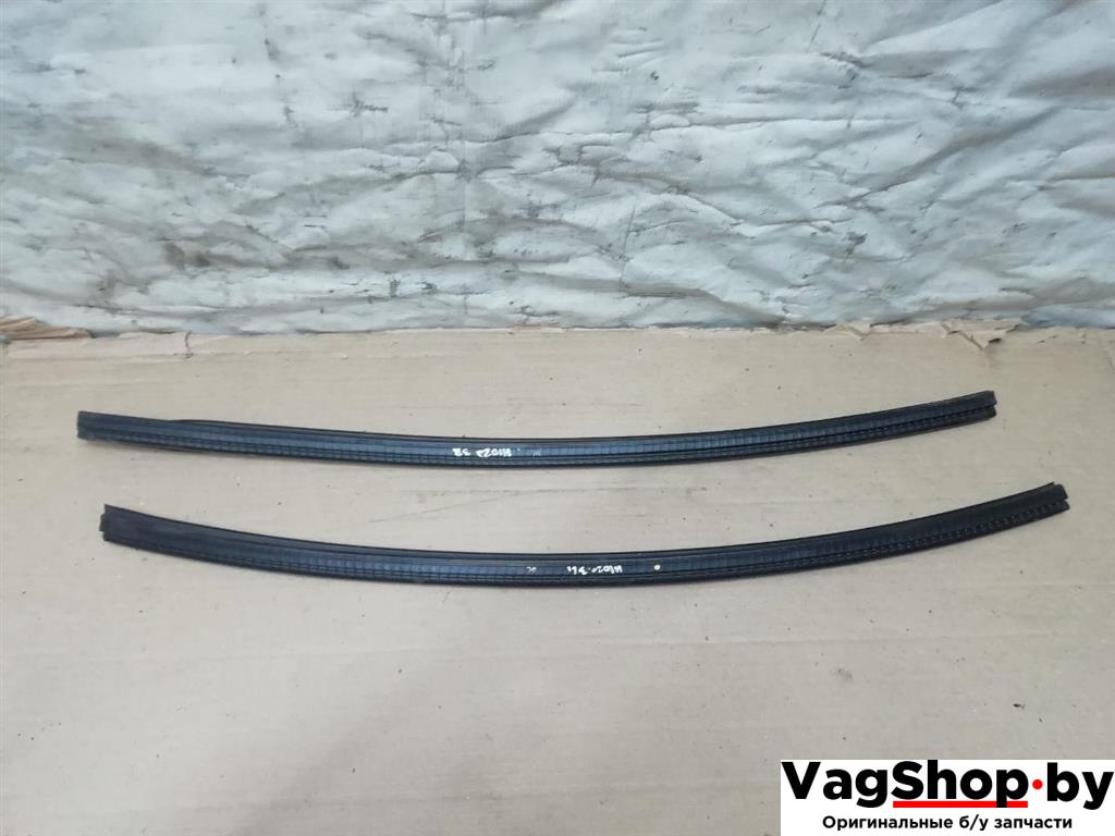 уплотнитель Audi Q7 4L 2006, 3.0 л., TDi, BUG, дизель, АКПП, серебро, внедорожник 5 дв., полный привод, 4L0839479, 4L0839480 - фото №1