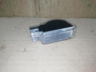 фонарь салона (плафон) Audi Q7 4L 2006, 3.0 л., TDi, BUG, дизель, АКПП, серебро, внедорожник 5 дв., полный привод, 4B0947415A