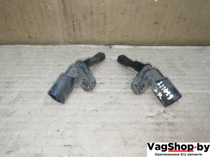 датчик ABS Volkswagen Golf Plus 2 поколение 2010, 1.6 л., TDi, CAY, дизель, МКПП, серебро, хетчбэк 5 дв., передний привод, 1K0927807, 1K0927808 - фото №1