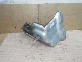 крепление ( кронштейн ) крыла Volkswagen Golf Plus 2 поколение 2010, 1.6 л., TDi, CAY, дизель, МКПП, серебро, хетчбэк 5 дв., передний привод, 5M0821135